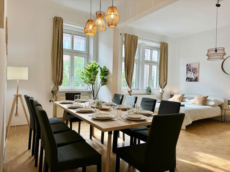 130 M2 Spacious 5 Bedroom Appartement